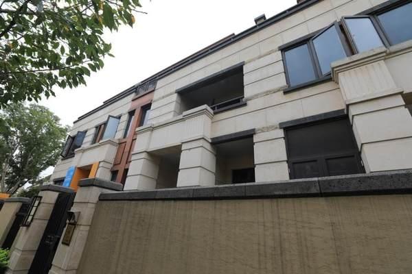 一元起拍的那个杭州西溪风情1900万别墅今天成交了，价格又吓人了