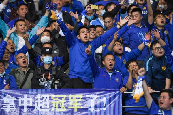 苏宁什么时候上中超（足球｜江苏苏宁易购夺得队史上首个中超冠军）
