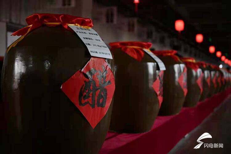 聊·胜一筹！|一瓶醋5770元！聊城这家企业古法酿醋传承非遗 还做火了工业游