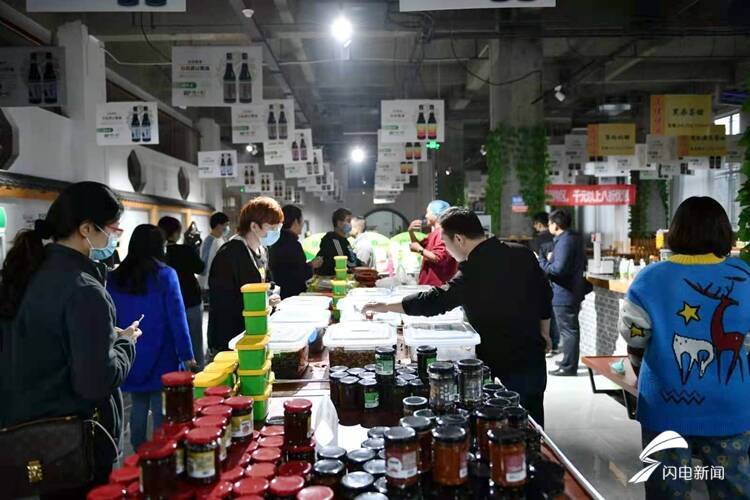 聊·胜一筹！|一瓶醋5770元！聊城这家企业古法酿醋传承非遗 还做火了工业游