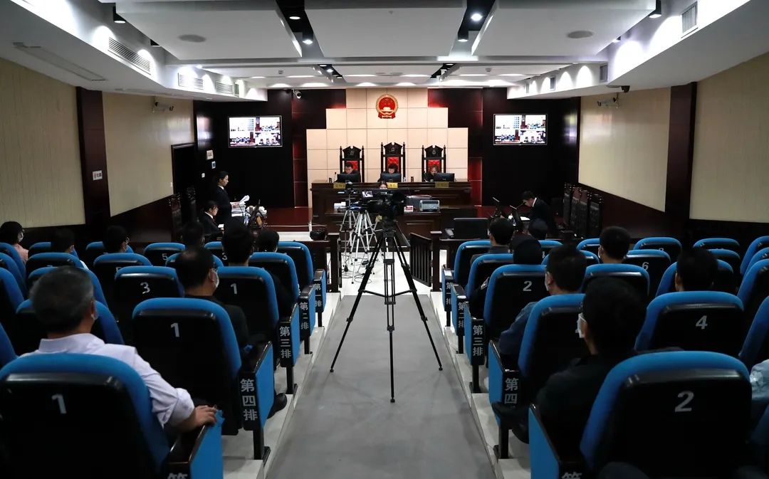 江西一个原正处级干部受审，一个原副县级干部被捕