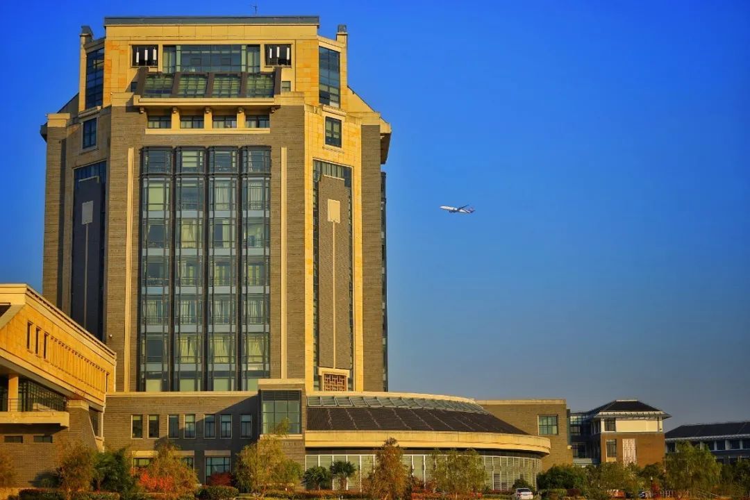 上海海洋大学图书馆图片