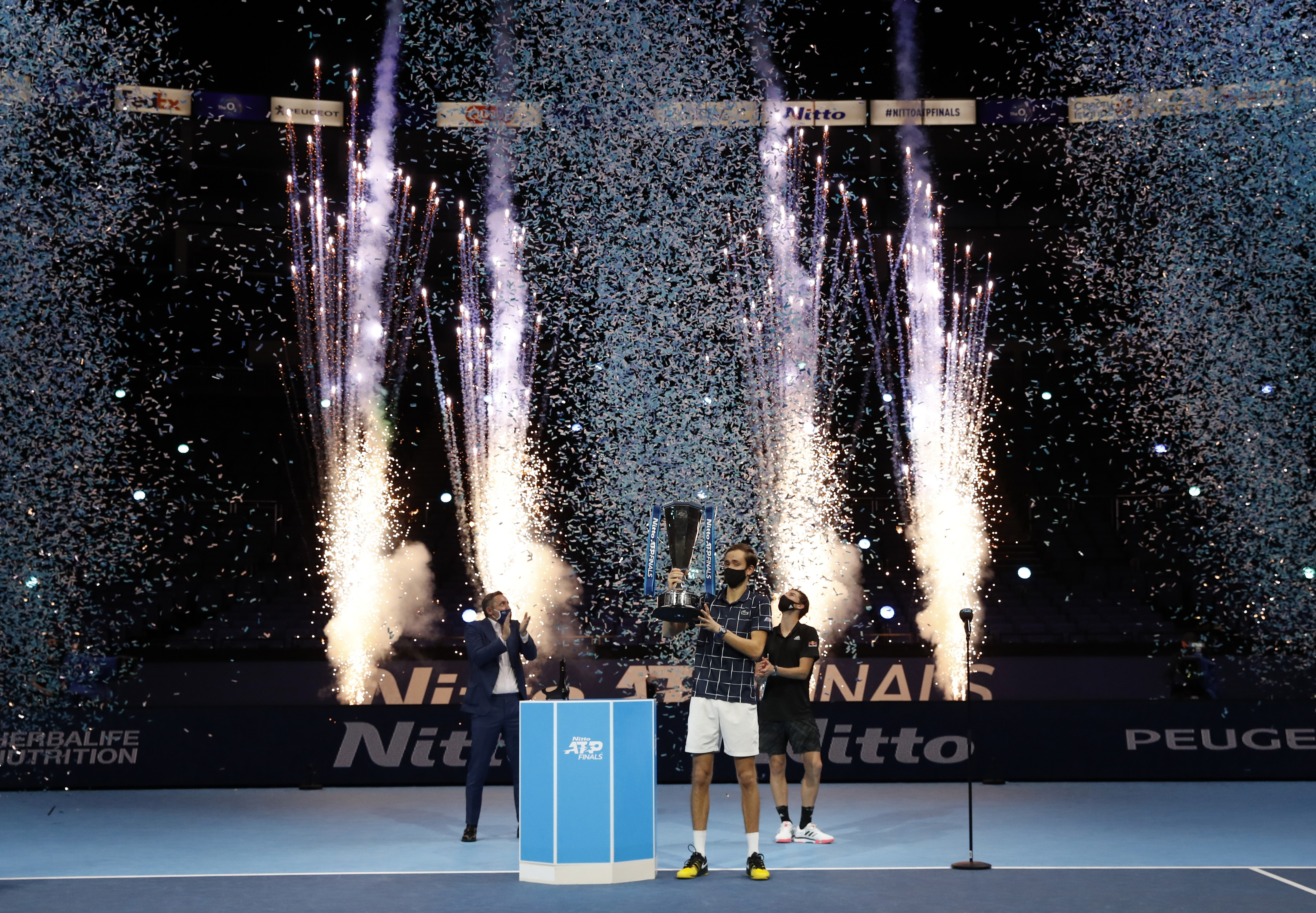 atp世界巡回赛总决赛(网球——ATP年终总决赛：梅德韦杰夫夺冠)