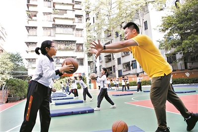 篮球比赛满分是多少分(中考体育选篮球，如何学习才有效？)