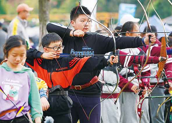 华语辩论世界杯u15(既回答“钱学森之问”也回答“郎平之问”，南京如何破题“全人教育”？)