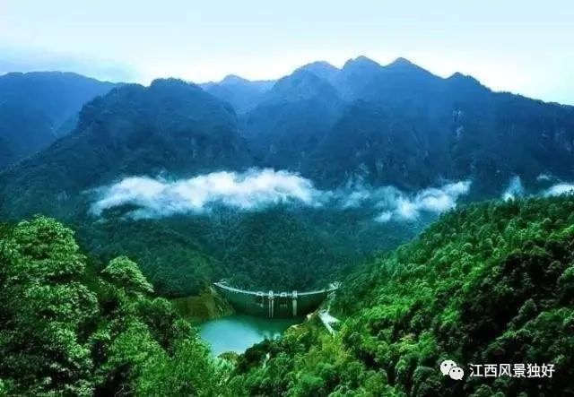 井冈山境内平均海拔达381.