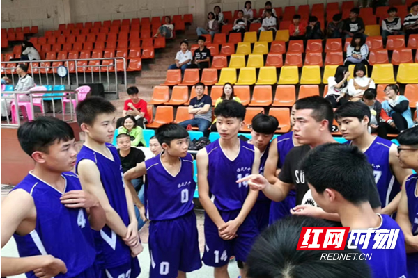 郴州学篮球到哪里好（临武六中：擦亮“篮球特色”名片喜提“国字号”）