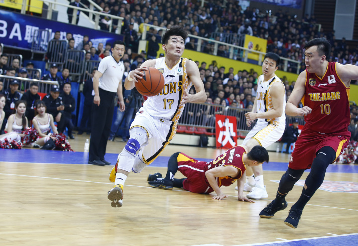 cba为什么选择在诸暨打（“诸暨泡泡”里的CBA联赛）