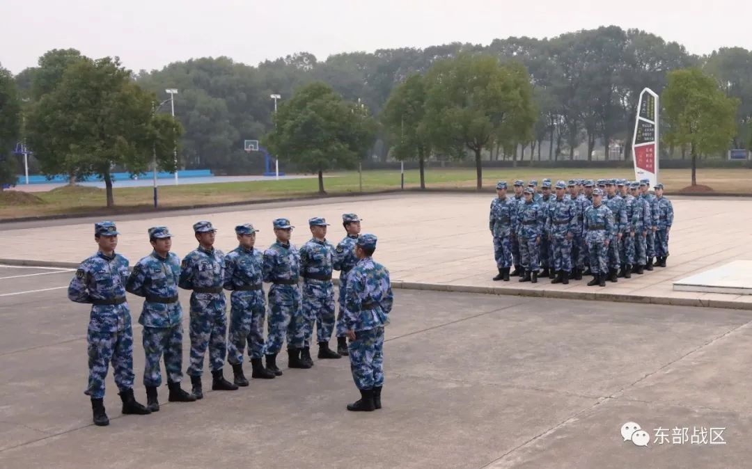 关注｜请看海军新干部如何@部队