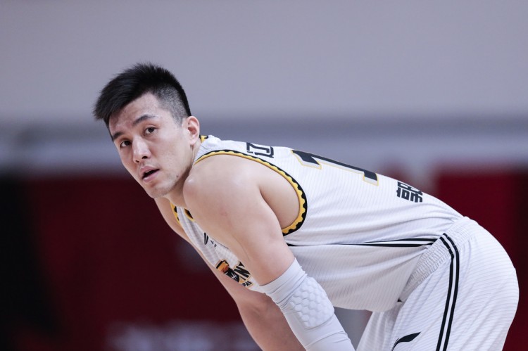 29号cba辽宁对哪个队（杨毅：辽宁队高低还是伦哥的 输赢都得在他手里）-华海博客