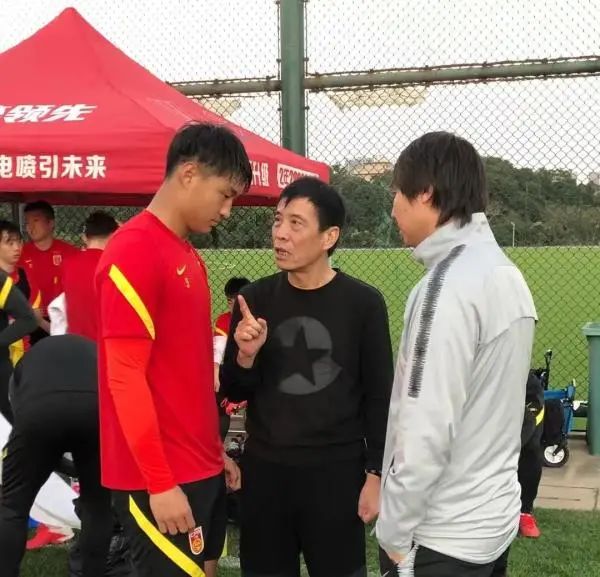 李鐵立下軍令狀（國足40強賽必出線！足協主席要李鐵立“軍令狀”）