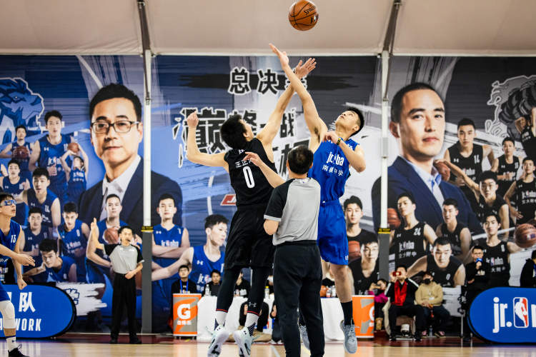 哪些借nba上海赛(打破南模不败统治，交大附中斩获Jr.NBA上海联赛冠军)