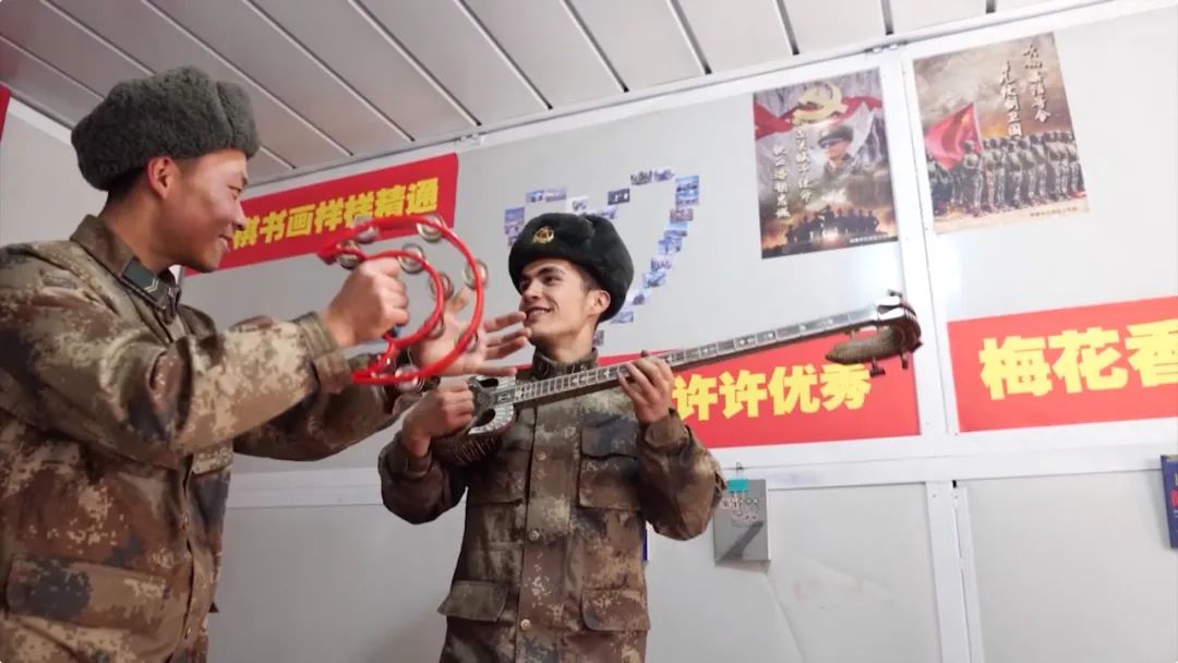 足球比赛完哪里洗澡（铜火锅，安排！洗澡方舱，安排！高原军营，保障妥妥的）