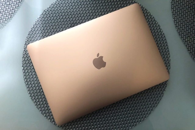 macbook air重量和厚度比较，2022年macbookair参数型号表