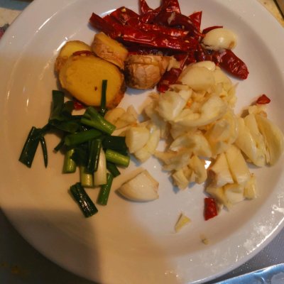 家常水煮(zhu)肉片的做法（麻(ma)辣水煮肉片的家常(chang)做法）-大连信息网