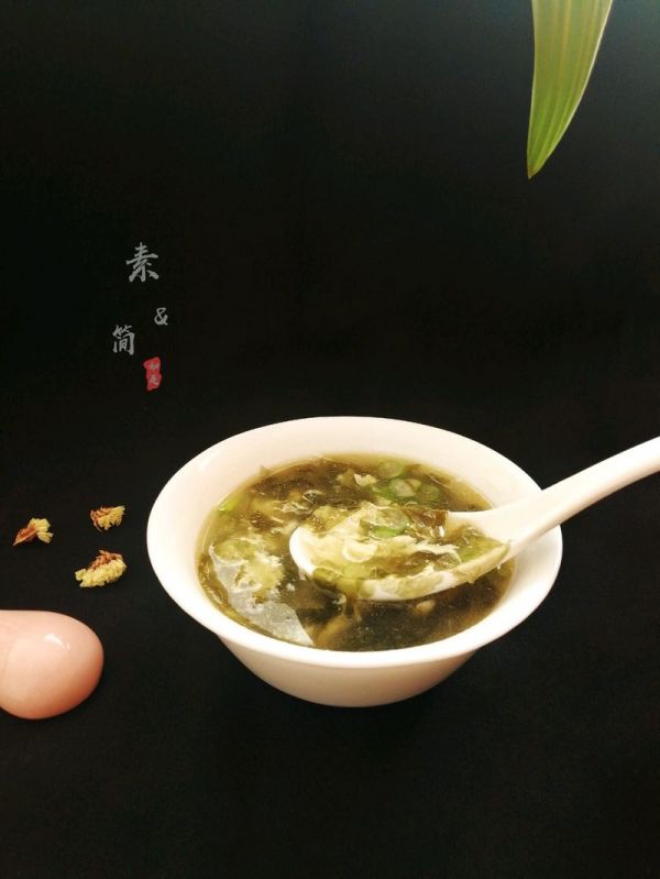 #百变鲜锋料理#简单美味的紫菜虾皮蛋花汤