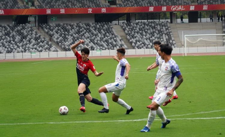 擊中門框射門入網率超高（內部教學賽深圳佳兆業3-0梅州客家）