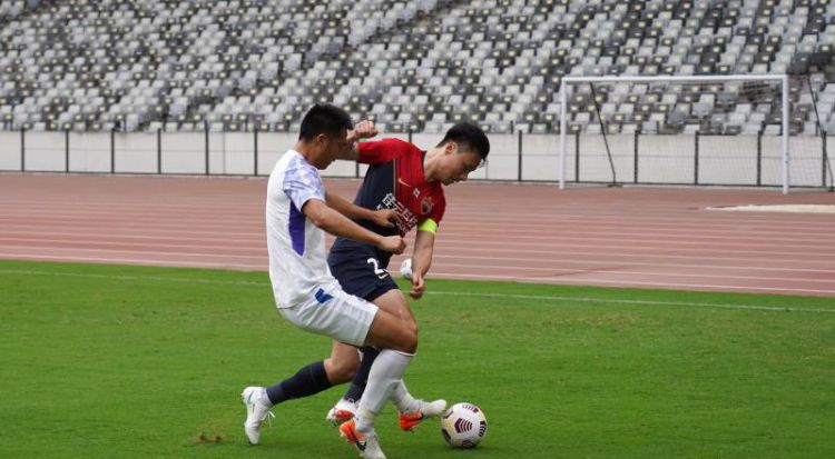 擊中門框射門入網率超高（內部教學賽深圳佳兆業3-0梅州客家）