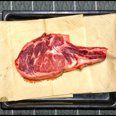 两块钱搞定一道家常美食烤战斧牛排