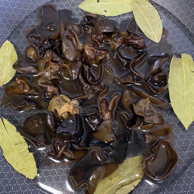 家常凉拌木耳的做法(木耳这样做美味又营养轻松又简单)
