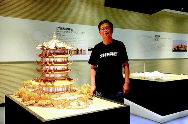 大师已乘黄鹤去,此地永留黄鹤楼