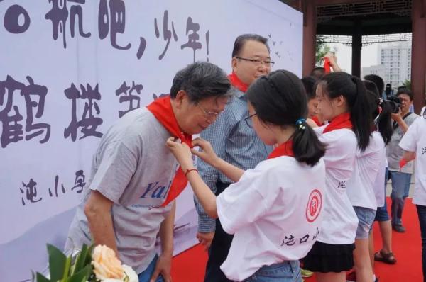 大师已乘黄鹤去,此地永留黄鹤楼