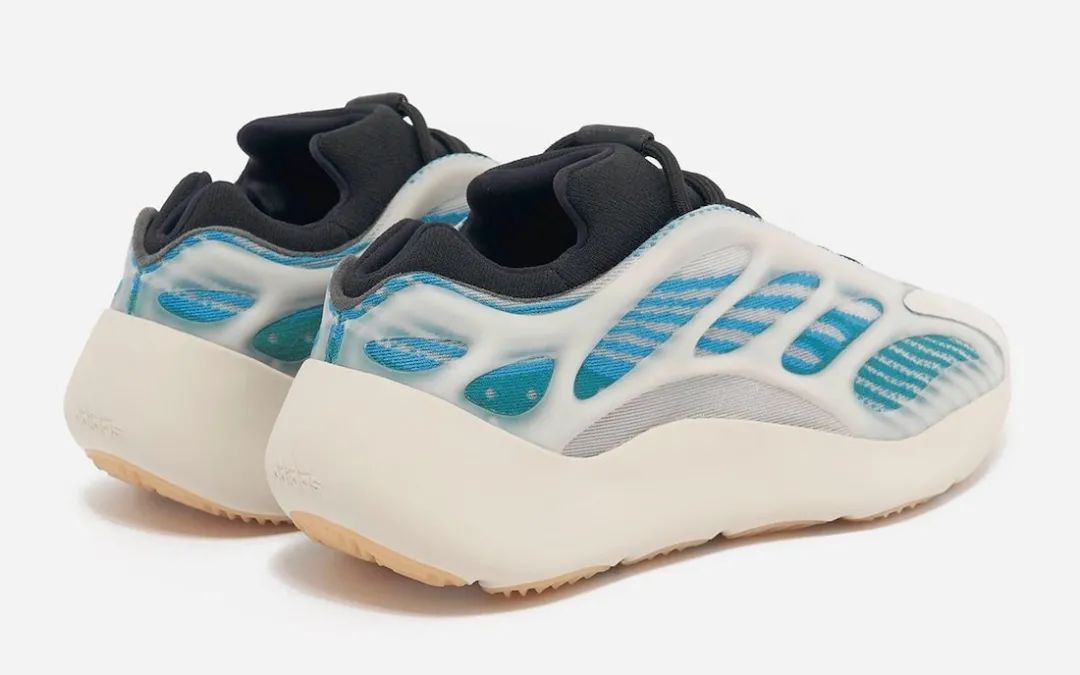 每双都涨价！全新 Yeezy 700 V3 喜欢可得趁早买