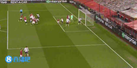 曼联4比0ac米兰（半场-莱奥凯西进球被吹马奎尔失空门 曼联暂时0-0米兰）