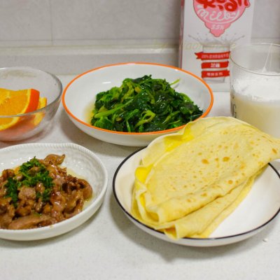 鸡蛋饼怎么做好吃（史上最好吃的早餐鸡蛋饼做法）