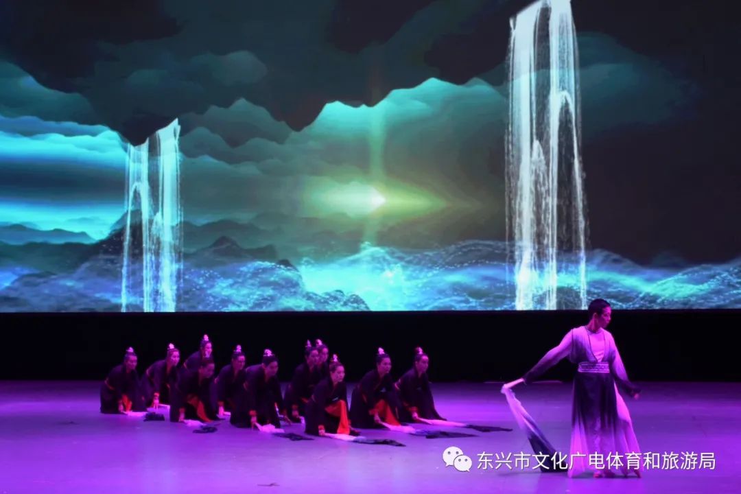 2021年成人公益舞蹈培训班 （中国舞）招生啦