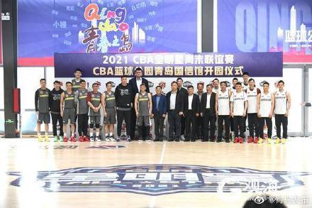 cba在青岛哪个体育馆打（CBA篮球公园青岛国信馆开园 青岛钻石体育馆候观众）