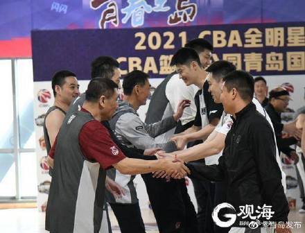 cba在青岛哪个体育馆打（CBA篮球公园青岛国信馆开园 青岛钻石体育馆候观众）