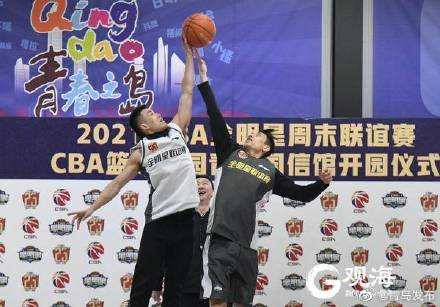 cba在青岛哪个体育馆打（CBA篮球公园青岛国信馆开园 青岛钻石体育馆候观众）