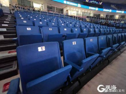 cba在青岛哪个体育馆打（CBA篮球公园青岛国信馆开园 青岛钻石体育馆候观众）