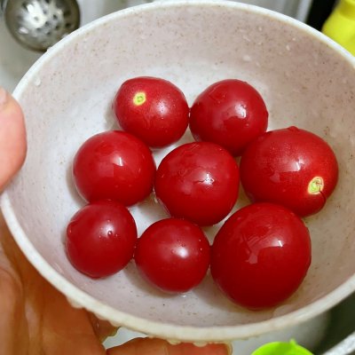 蔬菜沙拉怎么做好吃又简单的做法（拌蔬菜沙拉做法步骤）