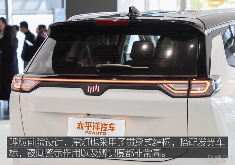 AI“代客泊车”静态体验全新威马W6