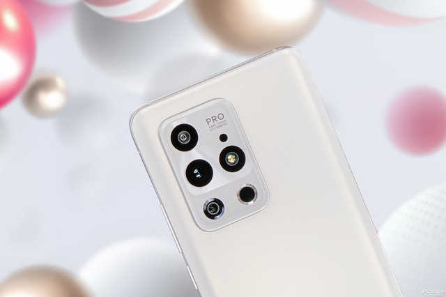内行帮你选：2021第一季度5G旗舰机皇大对决