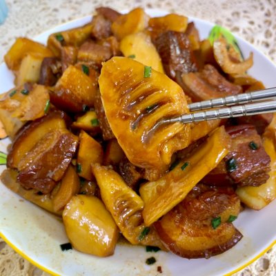 这样做春笋烧肉,比饭店做的好吃百倍,做法超简单