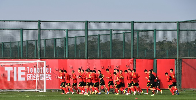 2022世预赛赛程时间表最新（亚足联更新世预赛赛程：国足赛程提前，首战对手变了）-趣拿体育