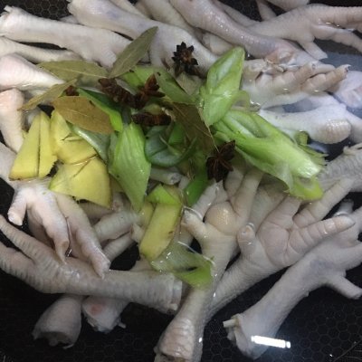 檸檬泡椒鳳爪,檸檬泡椒鳳爪的最正宗做法步驟