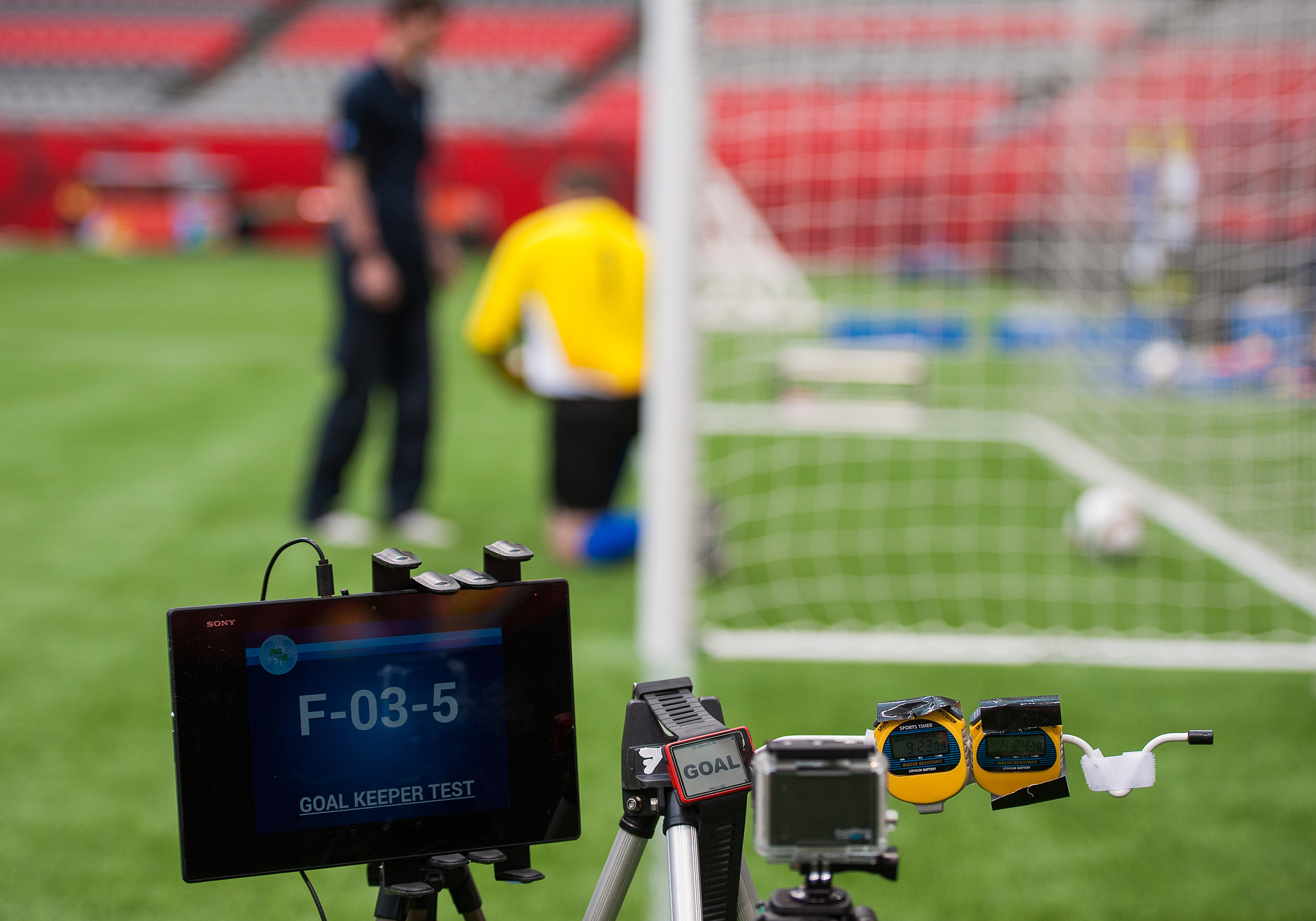 足球如何判罚越位（国际足联重大越位规则改变，今年将在中国足球联赛率先试行）-趣拿体育