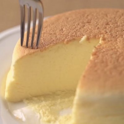 日式轻乳酪蛋糕（九步教会你如何做出美味的轻乳酪蛋糕）