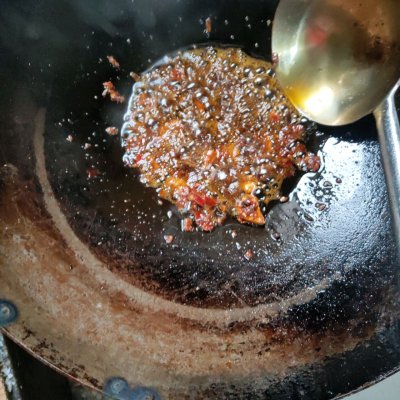 牛蛙的做法(10分钟出锅的火爆牛蛙，鲜嫩又爽口)
