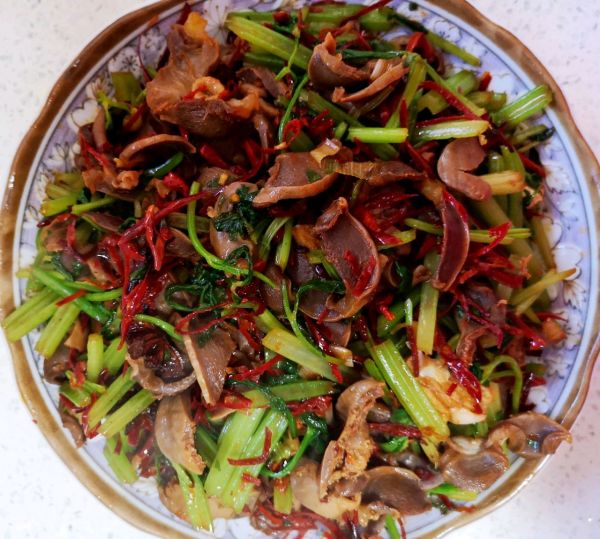 芹菜炒雞胗,芹菜炒雞胗怎么炒好吃