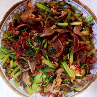 芹菜炒雞胗,芹菜炒雞胗怎么炒好吃