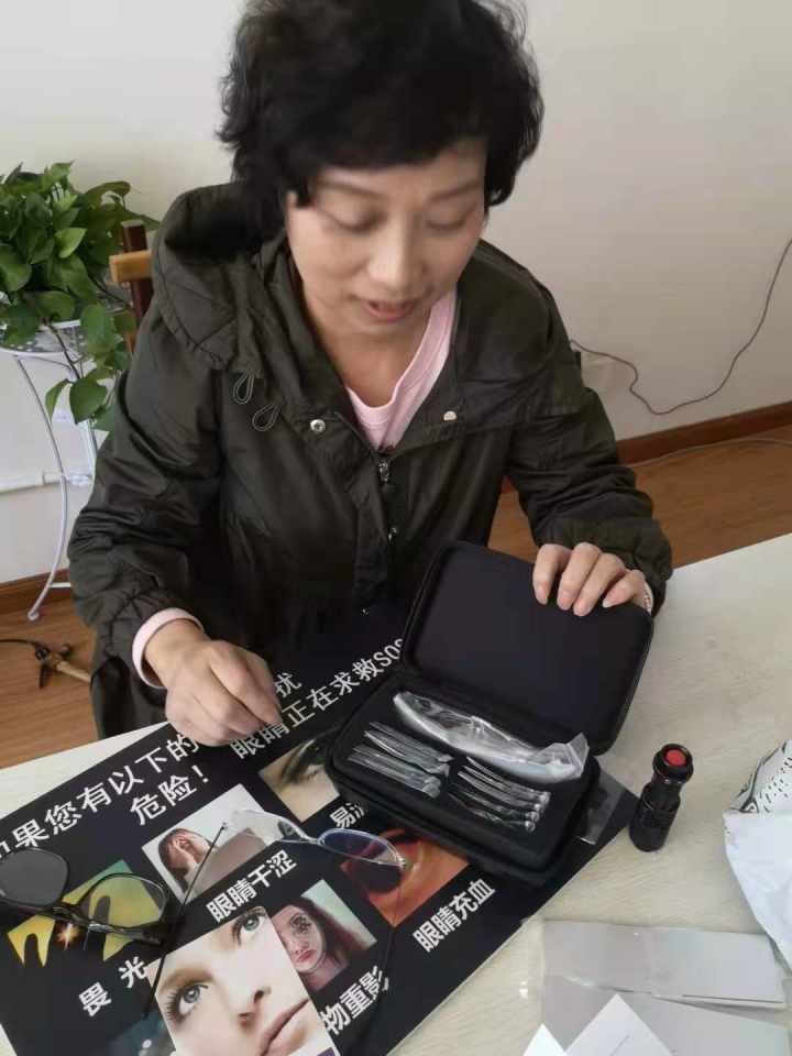 马踏飞燕眼镜怎么样（小时小店 - 红海之中，为什么杭州这家眼镜小店20年来屹立不倒？）