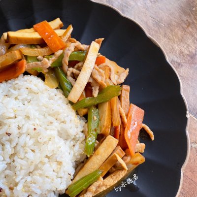 香干炒肉絲,香干炒肉絲的家常做法