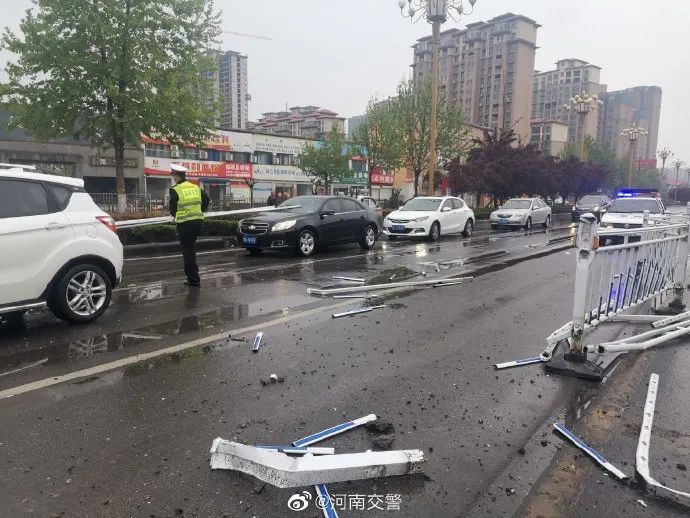 正能量丨风雨中的城市守护人，是最可爱的人！