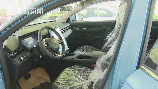 小鹏汽车新车就坏遭投诉：轮胎发出巨大噪声 像飞机起飞轰鸣声
