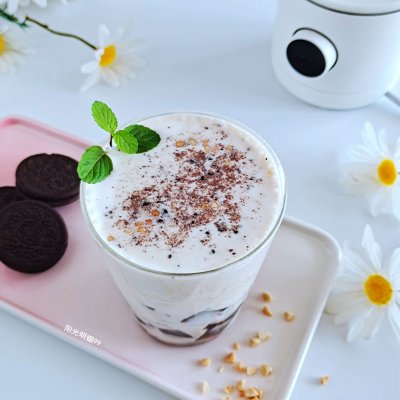 吃货们决不能错过的自制红豆椰果奶茶